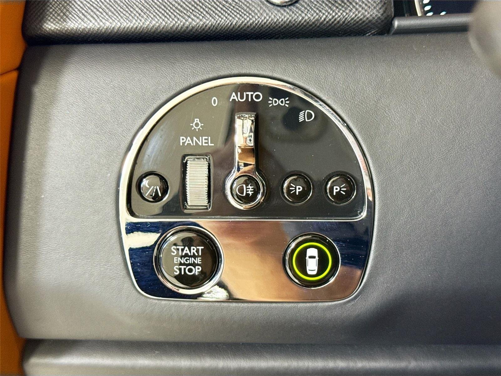 Used 2020 Black Rolls-Royce  image 25