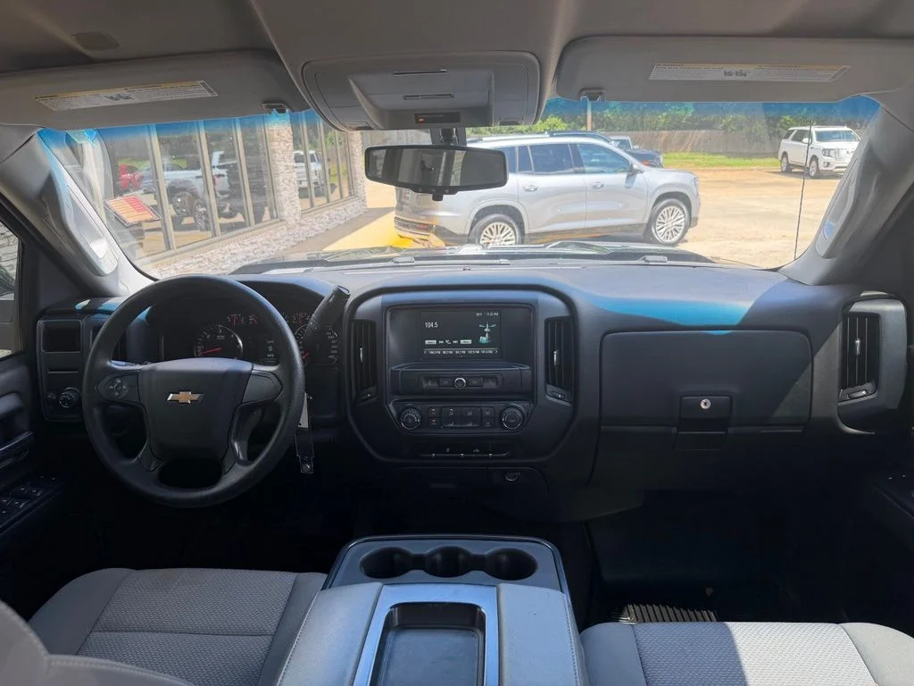 Used 2018 Black Chevrolet Custom image 28