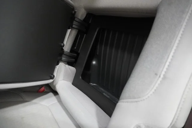 Used 2020 WHITE GMC Elevation image 22