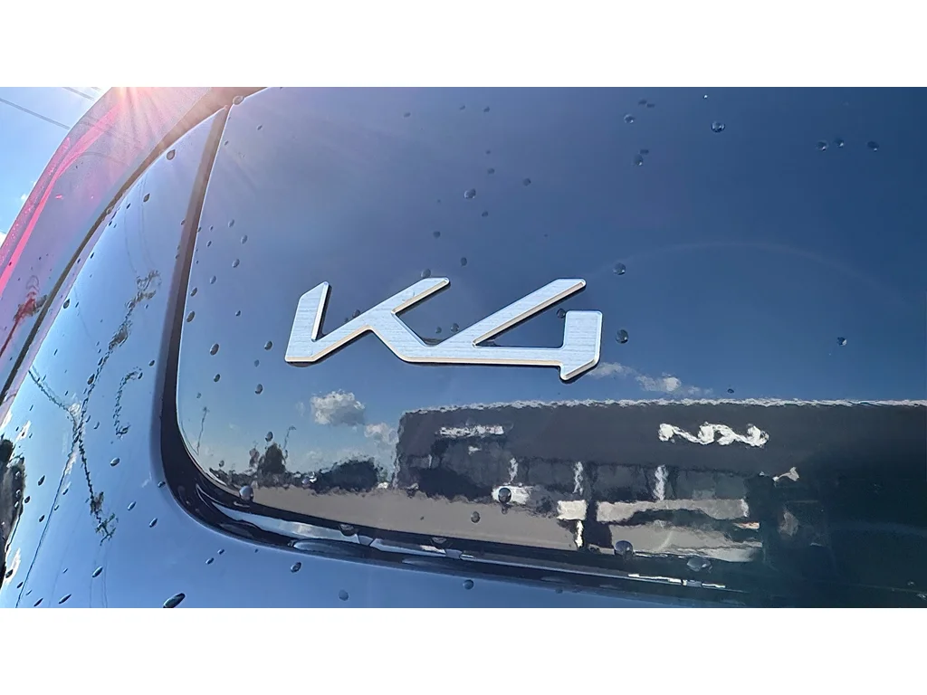 New 2026 Aurora Black Pearl Kia EX image 6