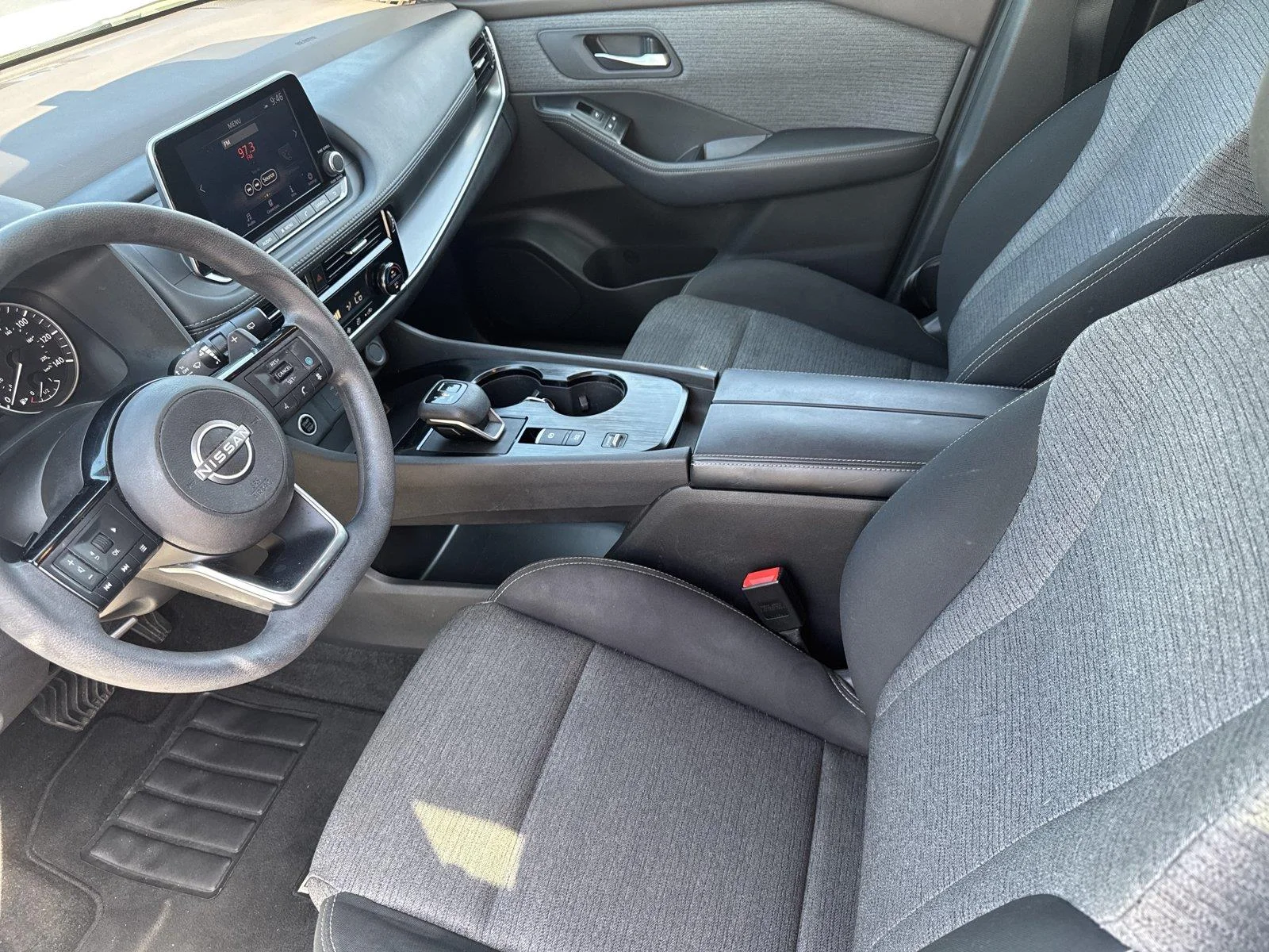 Used 2023 Pearl White Tricoat Nissan SV image 9