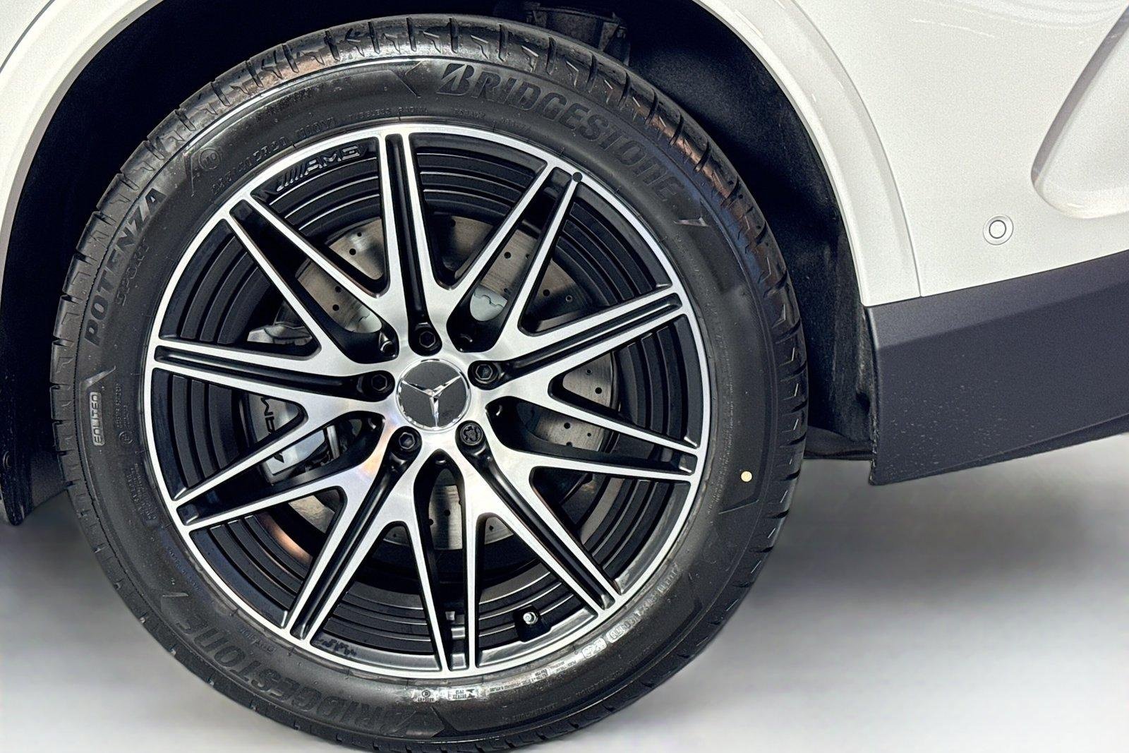 New 2026 Polar White Mercedes-Benz AMG® GLC 43 image 29