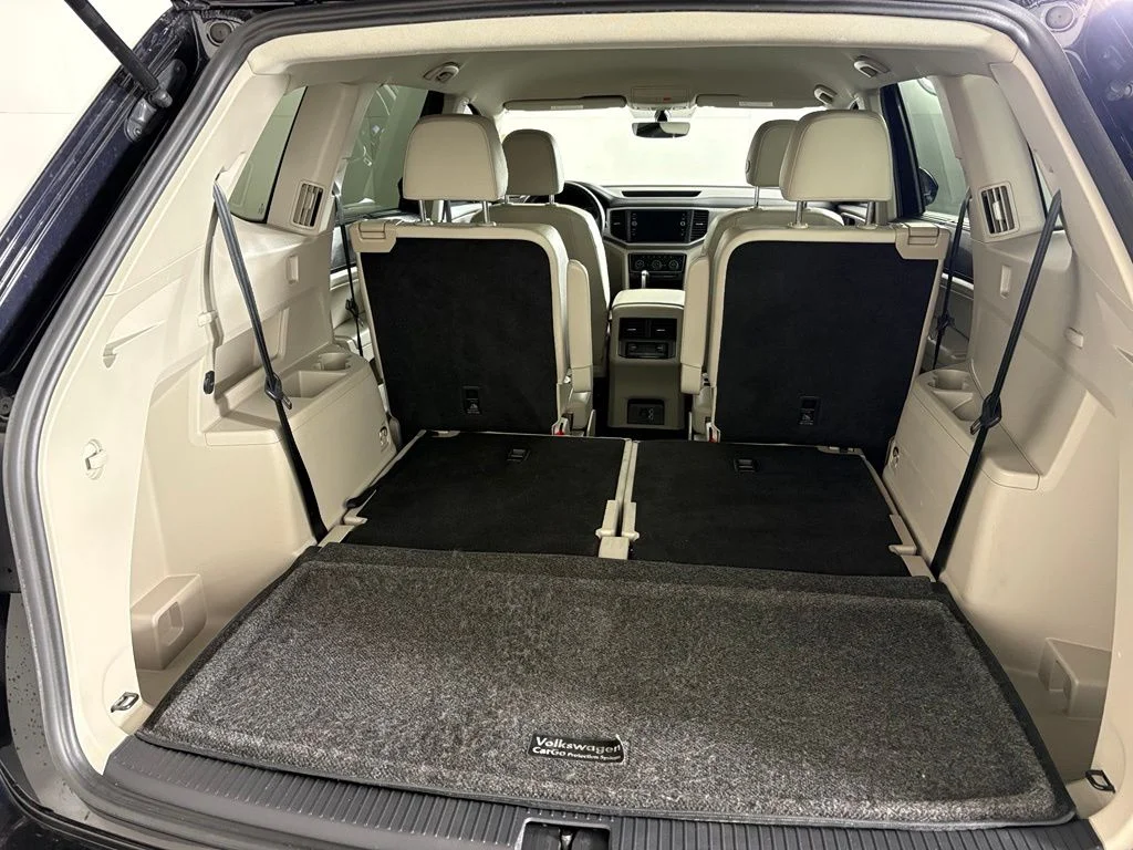 Used 2019 Black Volkswagen 3.6L V6 SE image 21