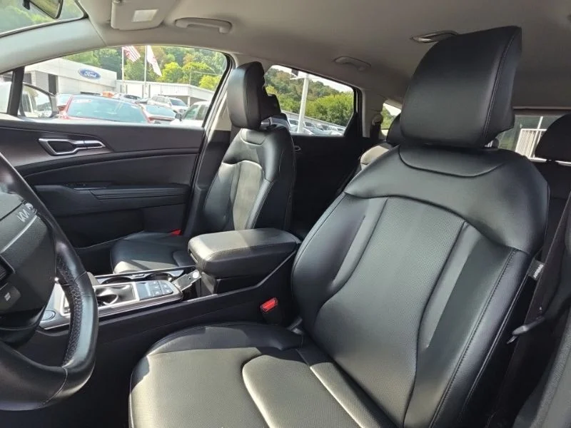 Used 2026 White Kia EX image 25