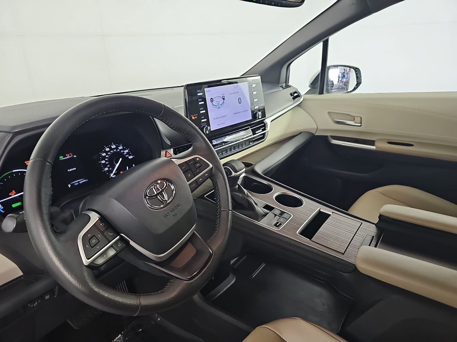 Used 2022 Beige Toyota XLE image 15