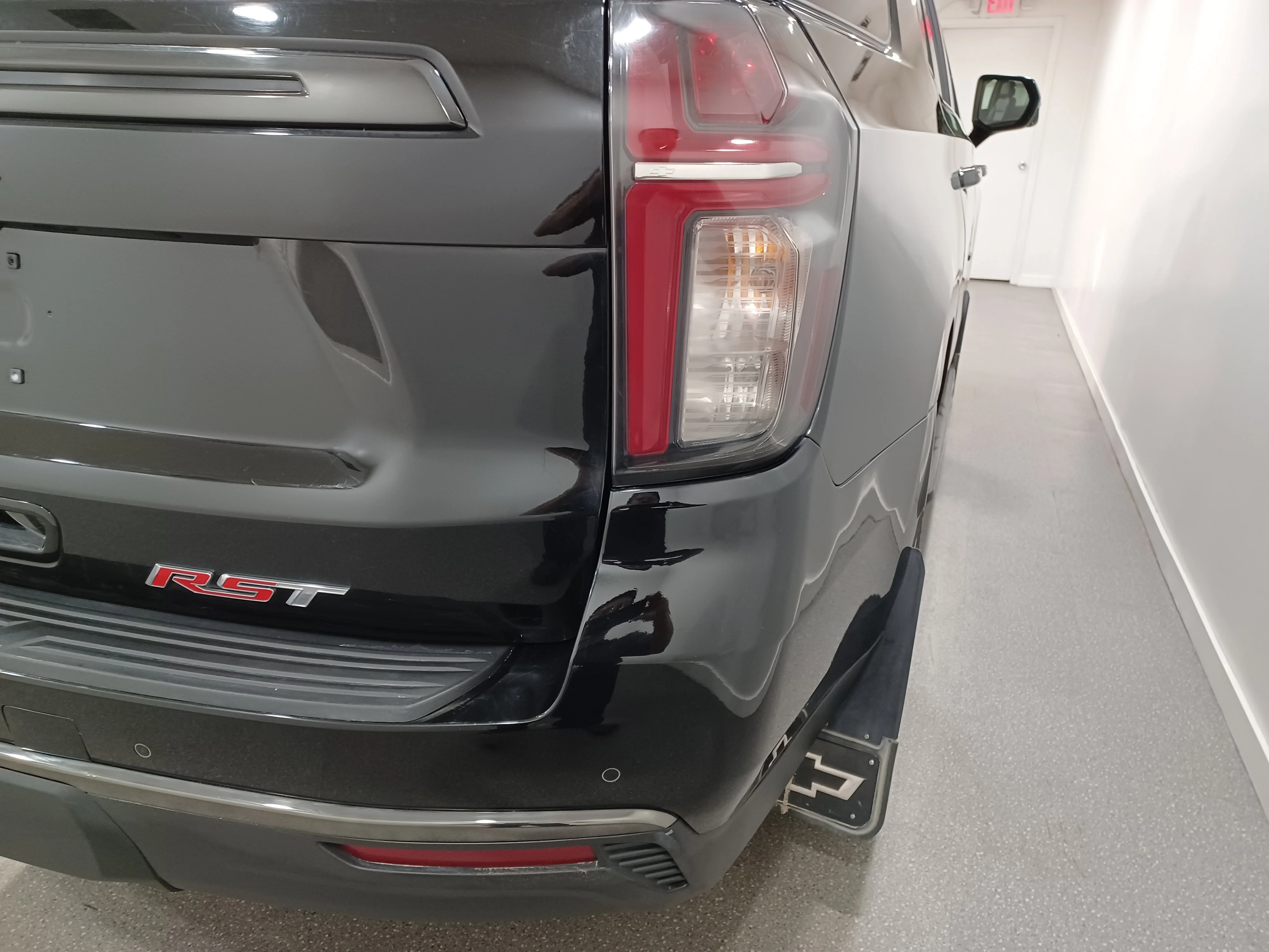 Certified Used 2021 Black Chevrolet RST 4x4*8 Pass | Adaptive Cruise | Remote Start | 360 Cam | Htd Leather | Htd Wheel | Park Assist image 23