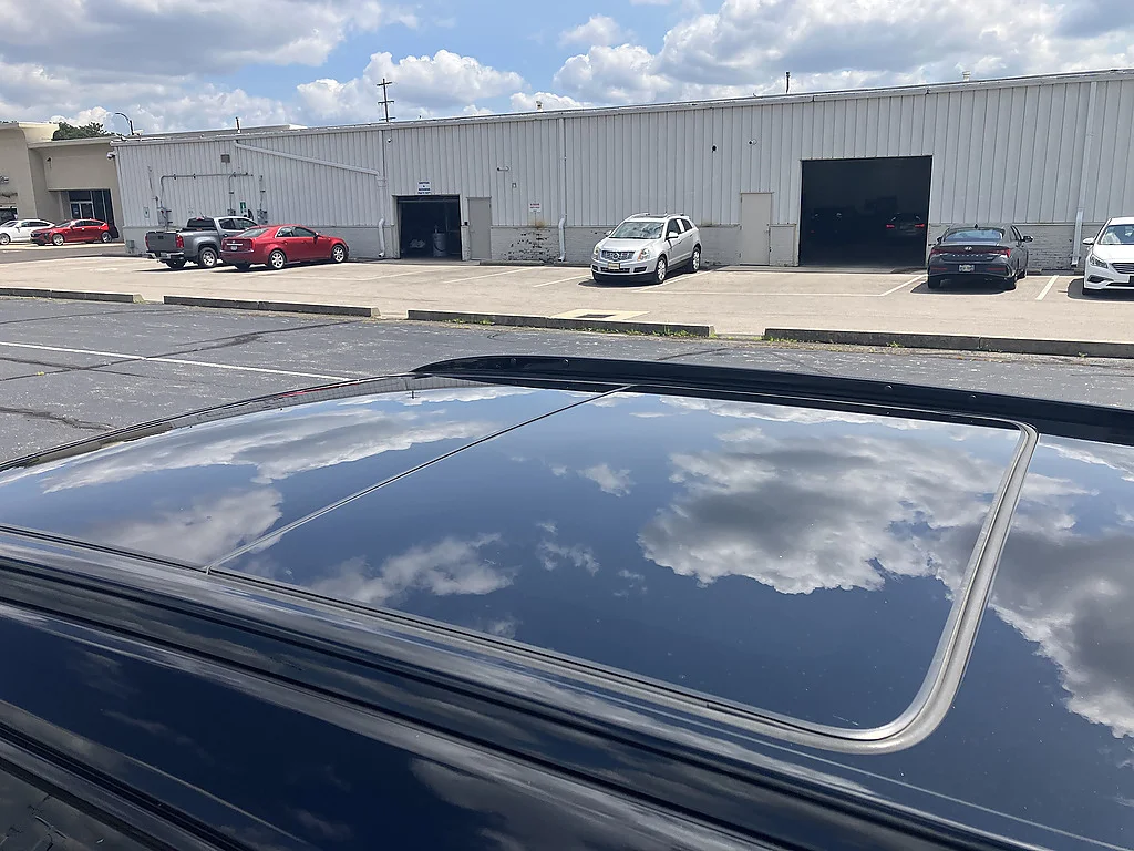 Used 2020 Stellar Black Metallic Cadillac Sport image 10