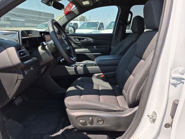 2025 Chevrolet Traverse LT - Photo 27