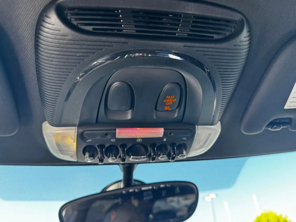 Used 2016 Gray MINI Clubman image 31
