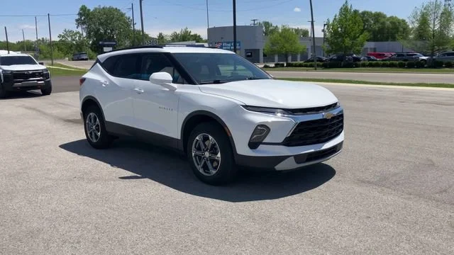 2024 Chevrolet Blazer 2LT - Photo 2