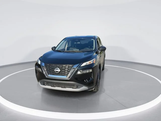 Used 2023 Black Nissan S image 4