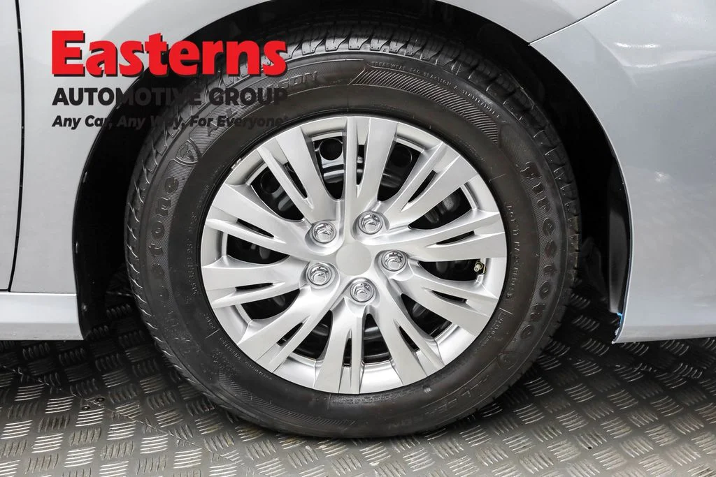 Used 2020 Silver Toyota LE image 28