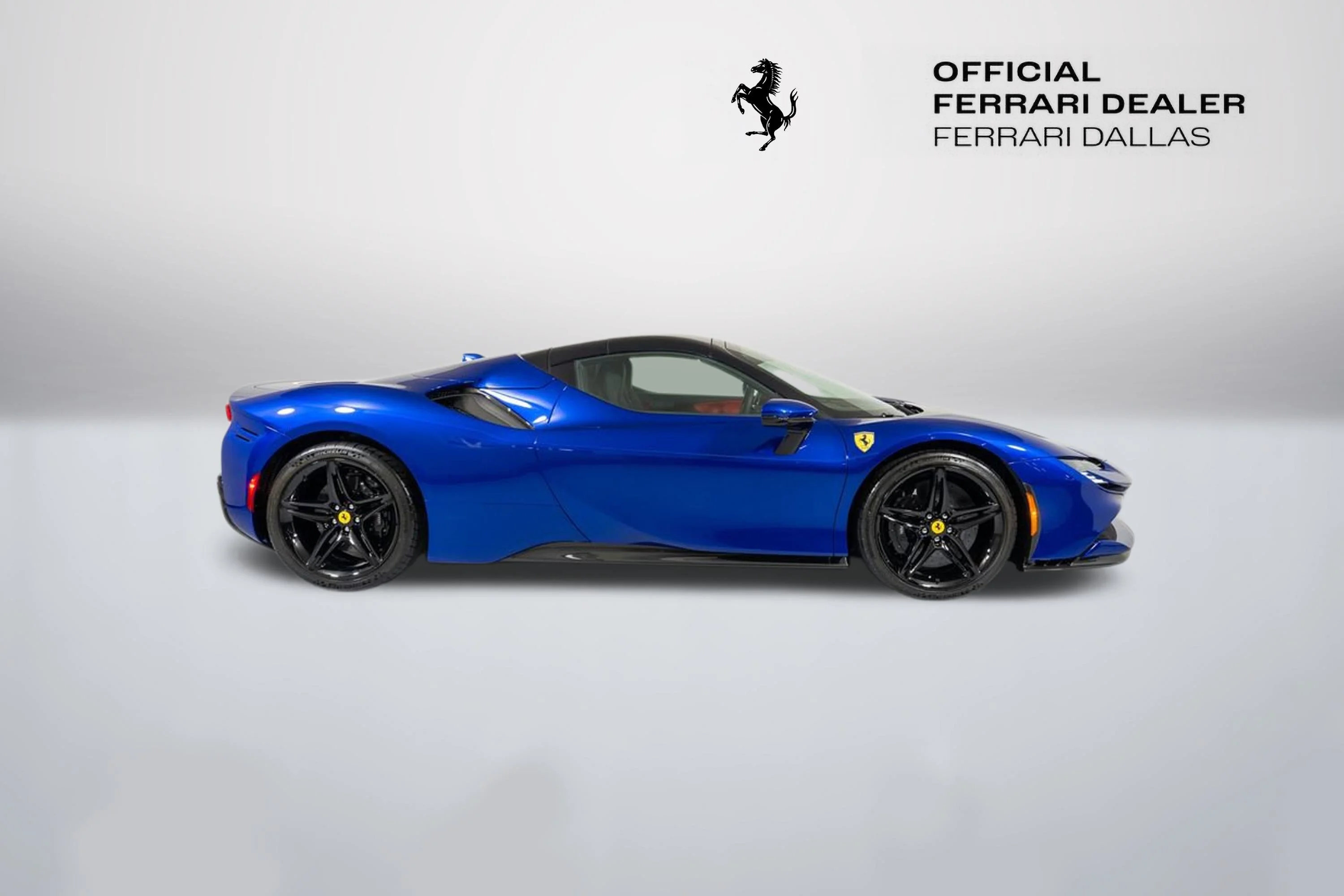 Used 2022 Extra Sample Ferrari Base image 20