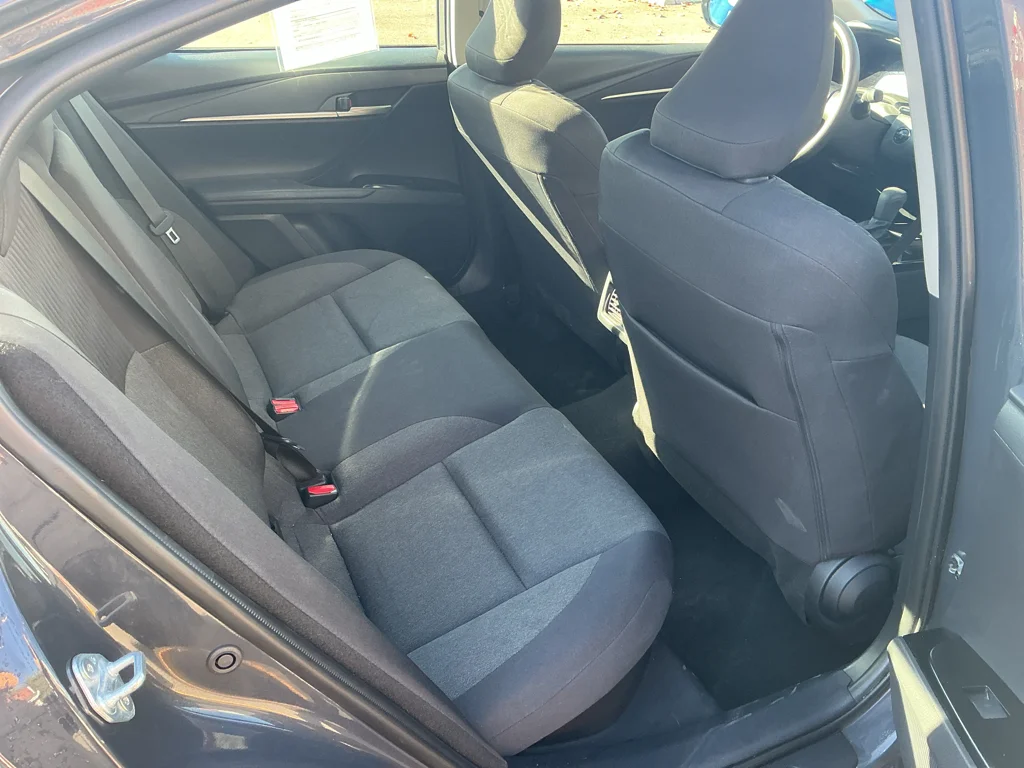 Used 2025 UNDERGROUND Toyota LE image 16