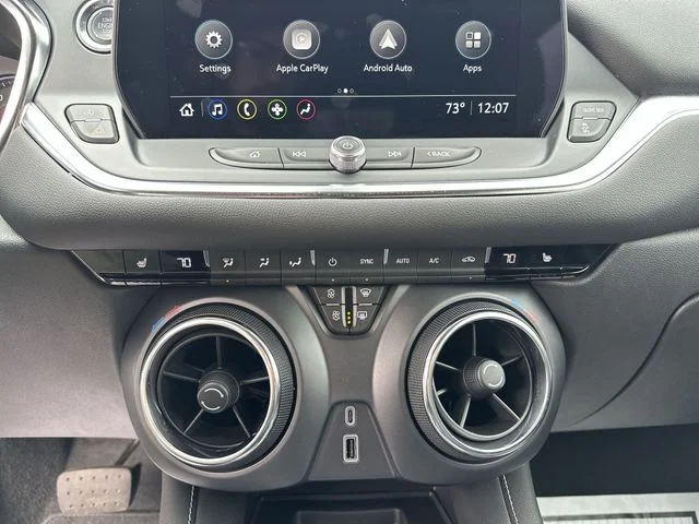 Used 2024 White Chevrolet LT image 18