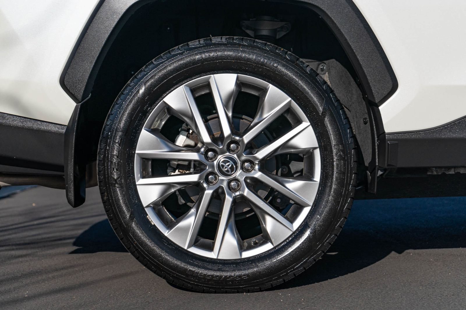 Certified Used 2022 Blizzard Pearl Toyota XLE Premium image 7