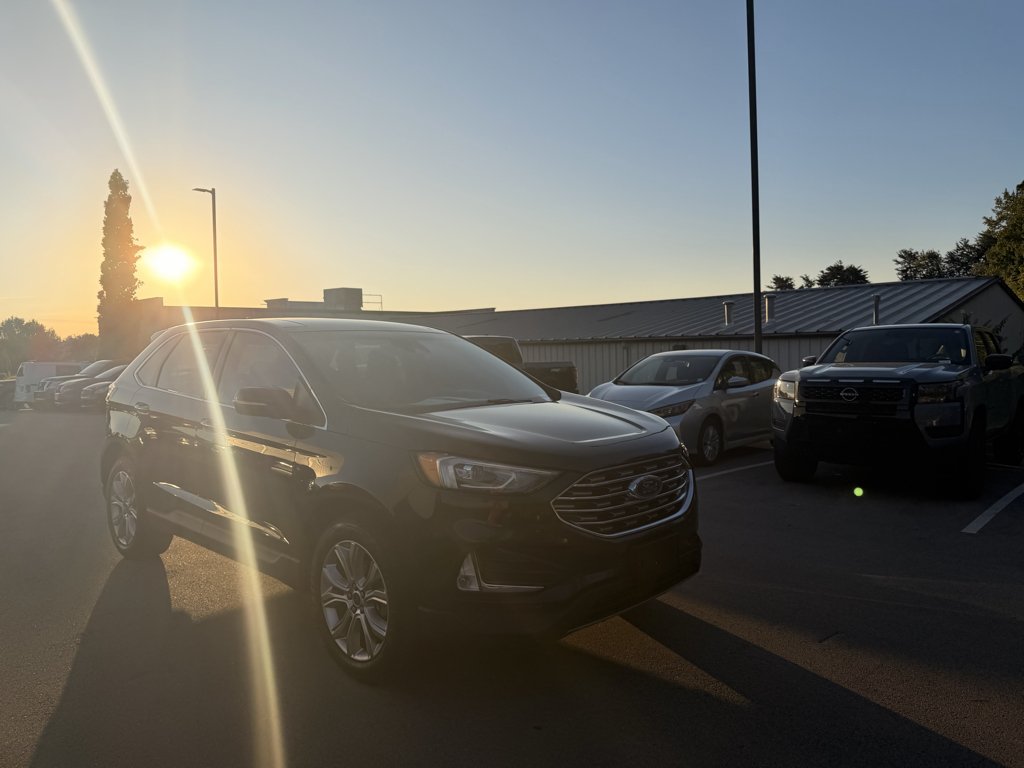 Used 2019 Agate Black Metallic Ford Titanium image 3