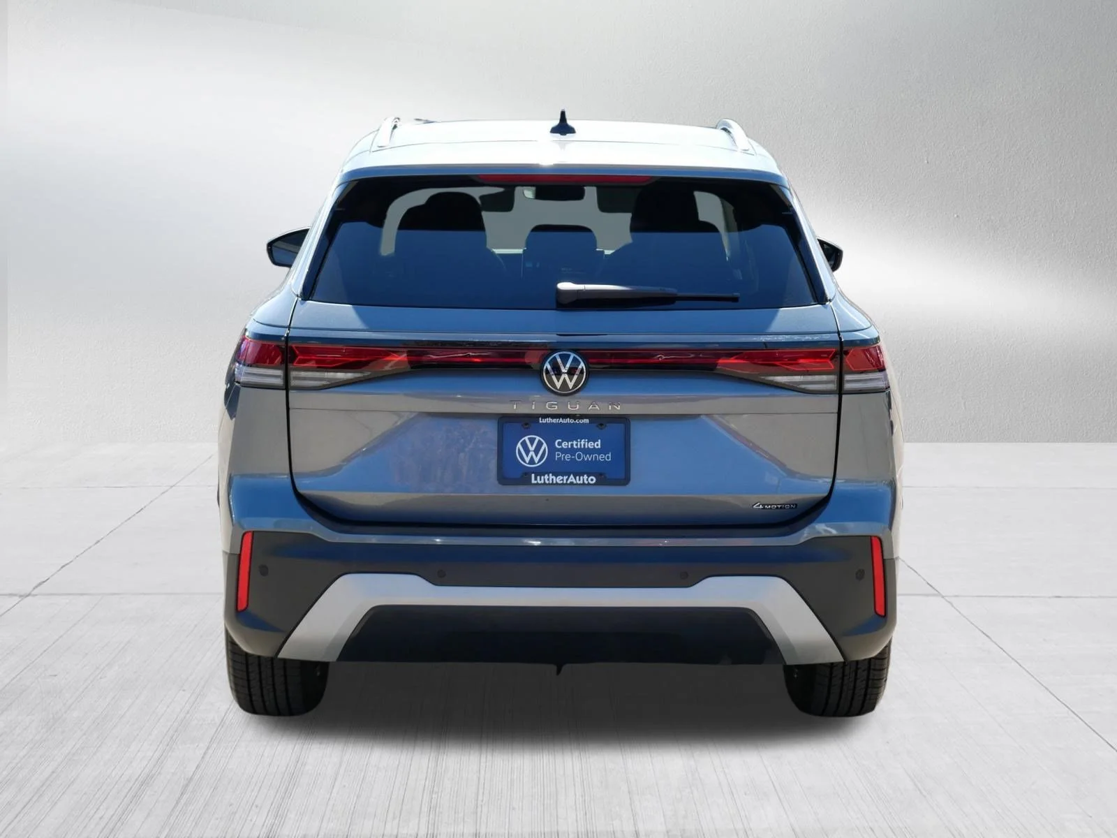 Certified Used 2025 Platinum Gray Metallic Volkswagen S image 6