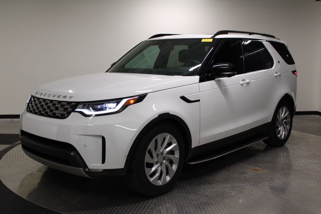 Used 2025 White Land Rover S image 1