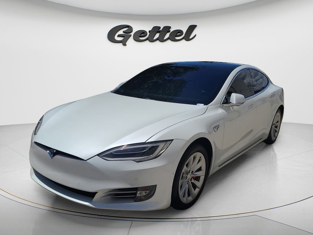 2019 Tesla Model S Performance's photo