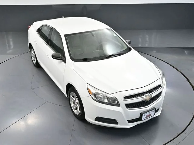 Used 2013 White Chevrolet LS image 47