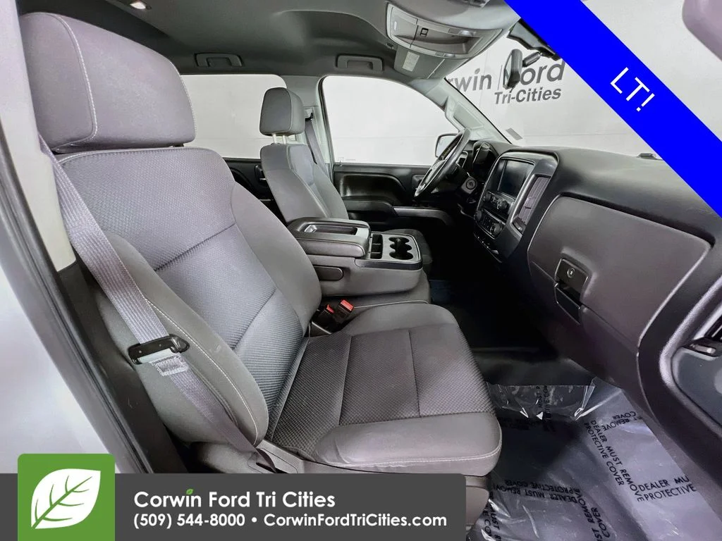 Used 2016 White Chevrolet LT image 16