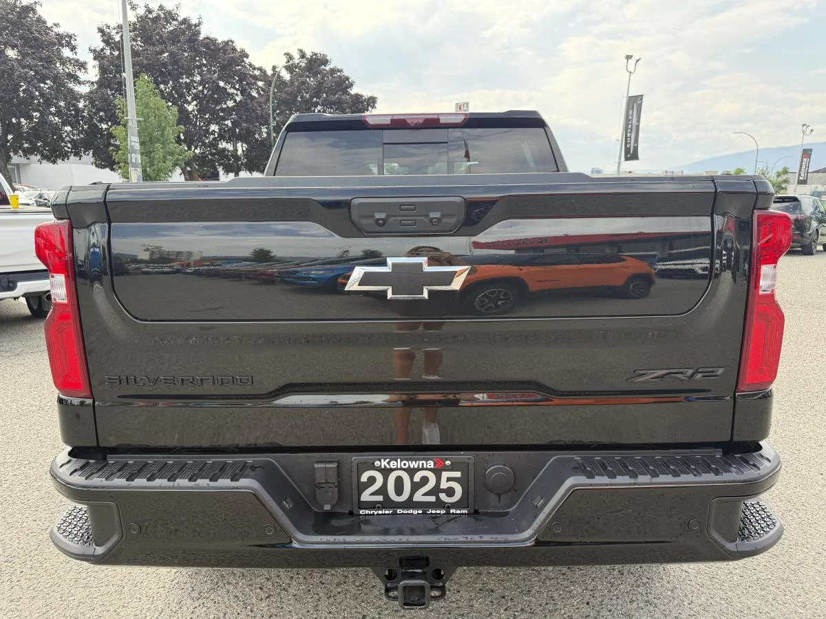 Used 2025 Black Chevrolet ZR2 image 6