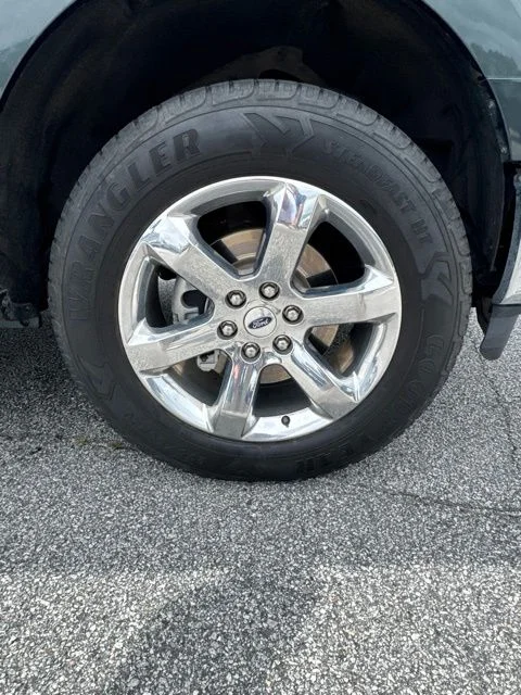 Used 2021 Gray Ford XLT image 4