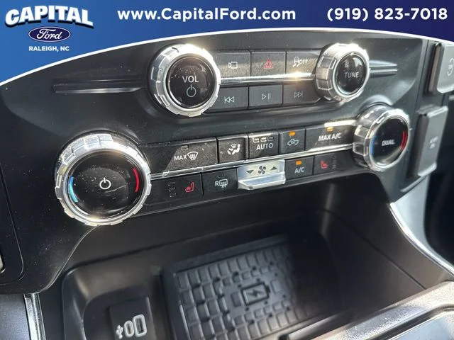 Used 2025 Blue Ford XLT image 29