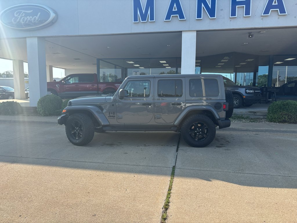 Used 2021 Gray Jeep Unlimited Altitude image 11