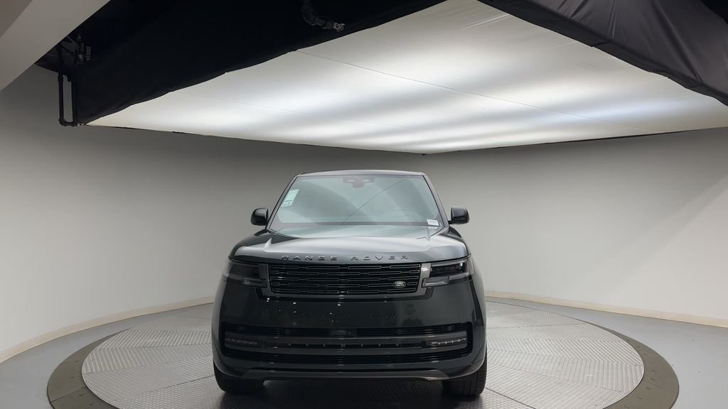 Used 2024 Belgravia Green Metallic Land Rover Autobiography image 3