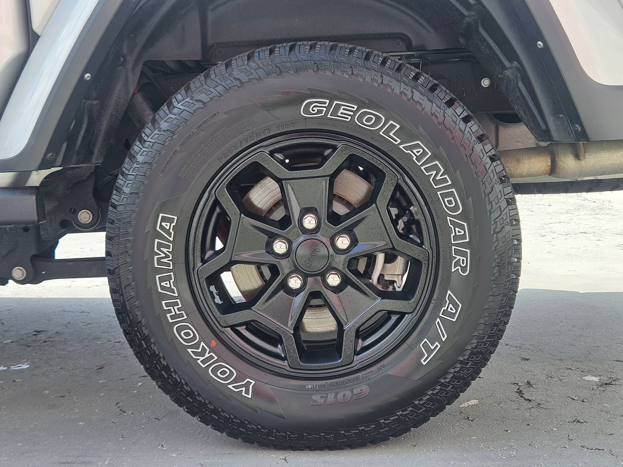 Used 2023 Silver Zynith Clearcoat Jeep Willys image 29