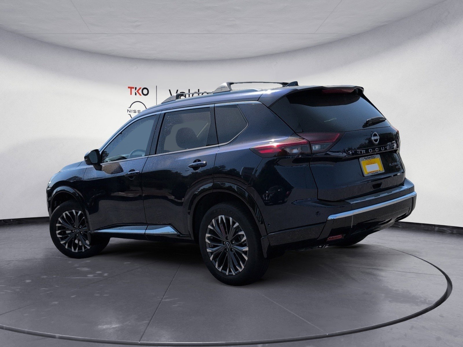 New 2026 Deep Ocean Blue Pearl Nissan Platinum image 9