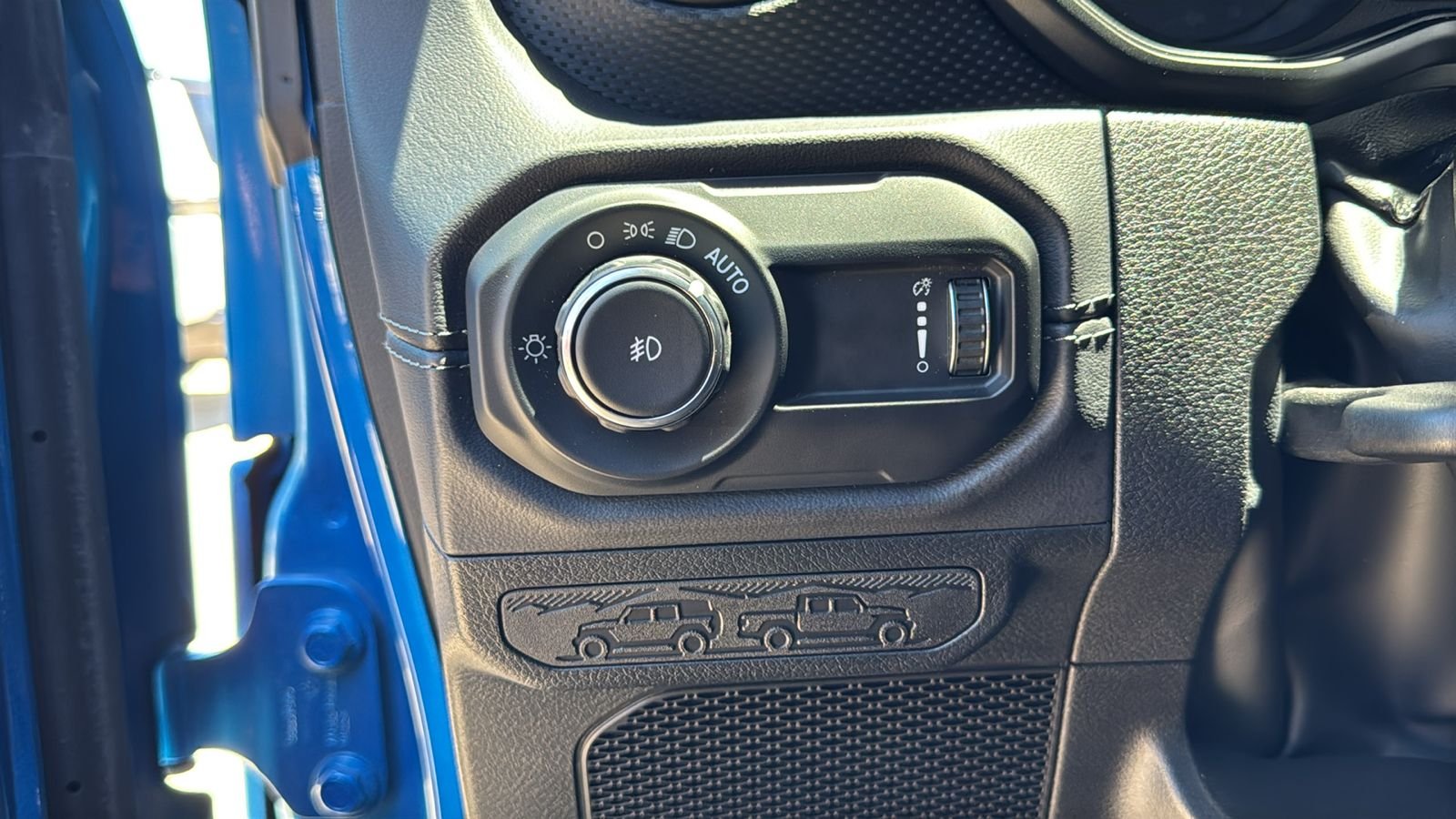Used 2025 Blue Jeep Rubicon image 22