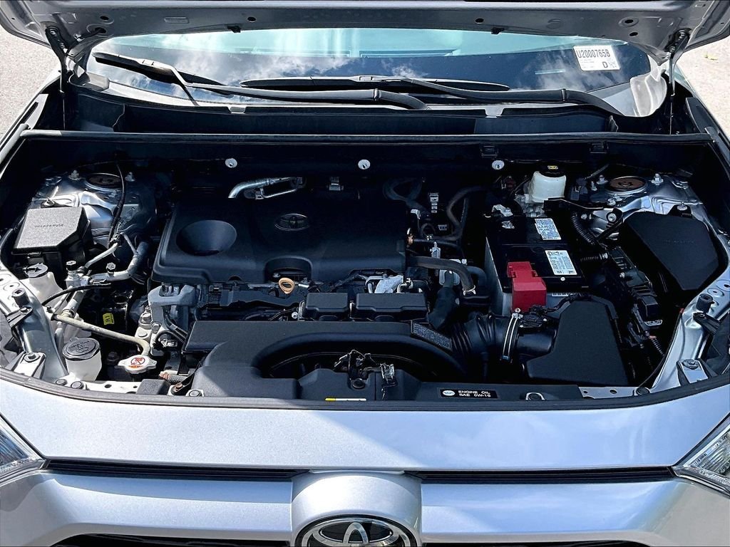 Used 2020 Silver Sky Metallic Toyota XLE image 29