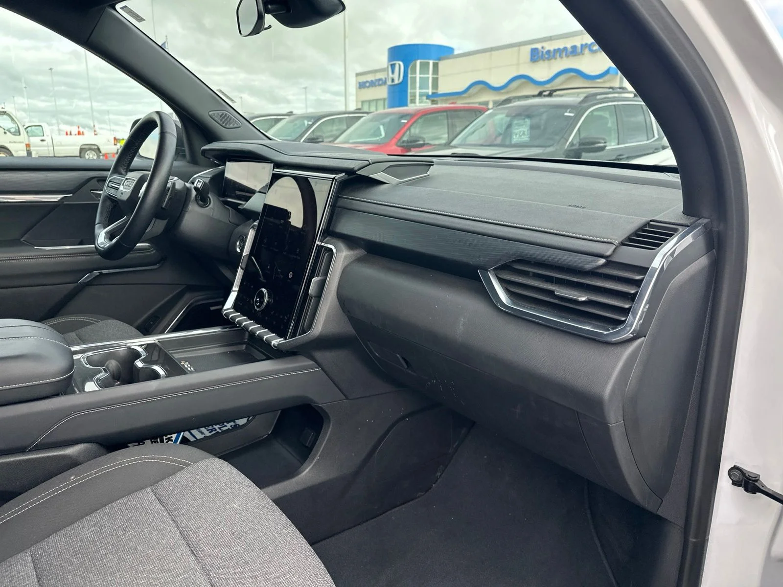2025 GMC Acadia Elevation - Photo 40