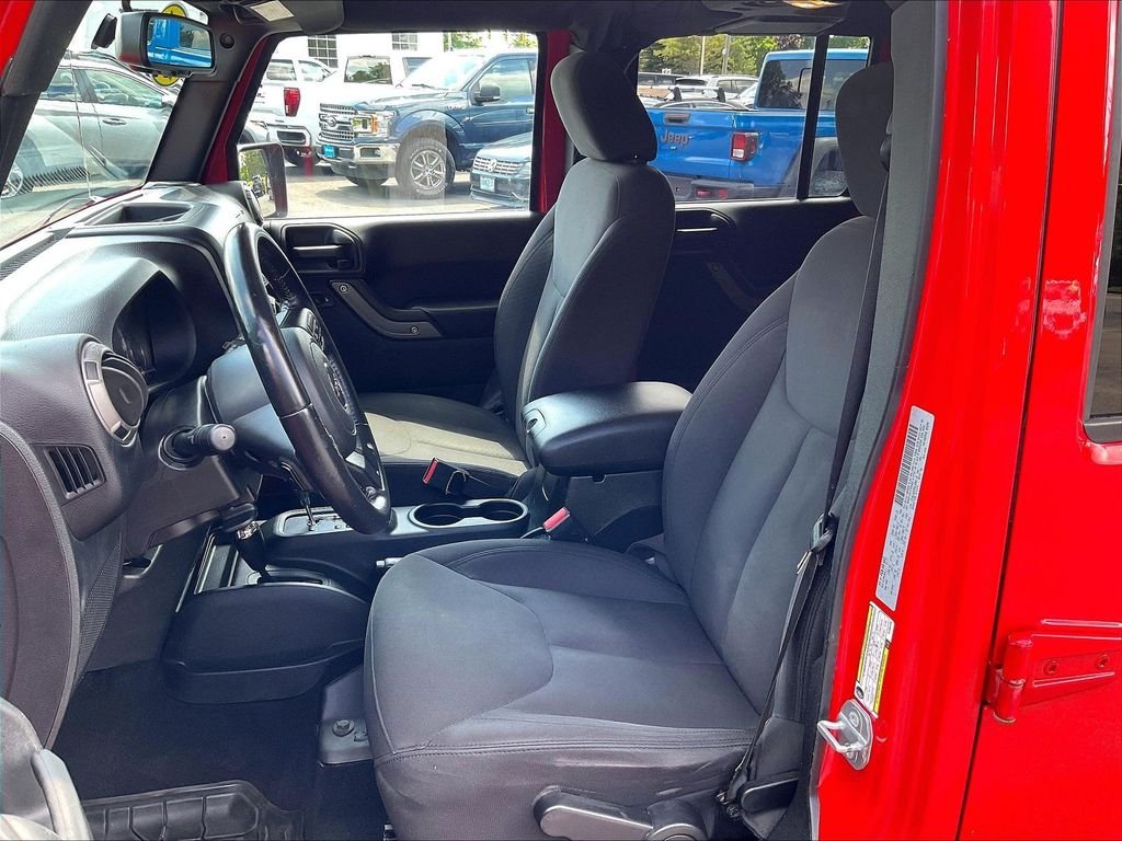 Used 2017 Red Jeep Unlimited Sport image 10