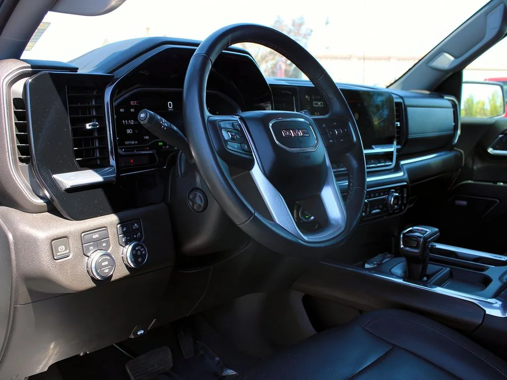 Used 2024 Sterling Metallic GMC SLT image 14