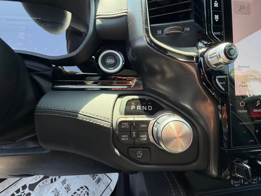 2025 RAM 1500 Limited - Photo 27