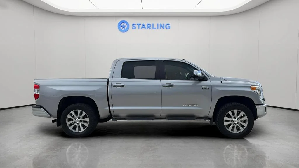 Used 2014  Toyota LTD image 11