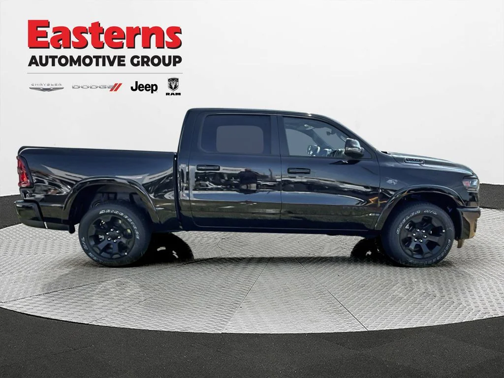 New 2027 Diamond Black Crystal Pearl-Coat Exterior Paint RAM Big Horn/Lone Star image 5