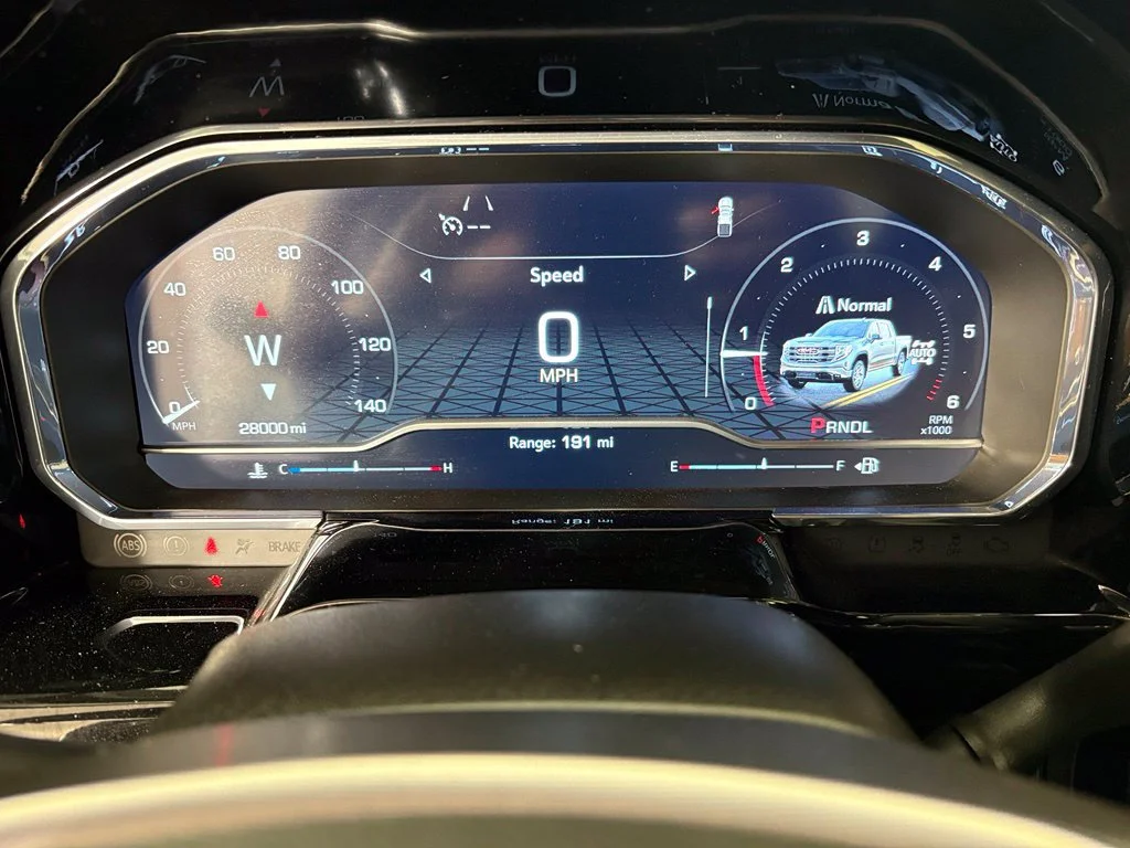 Certified Used 2023 SUMMIT WHITE GMC Elevation image 31