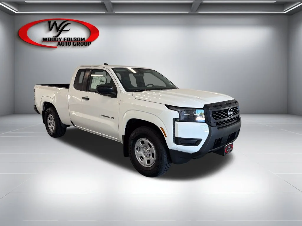 New 2027 Glacier White Nissan King Cab® S image 3