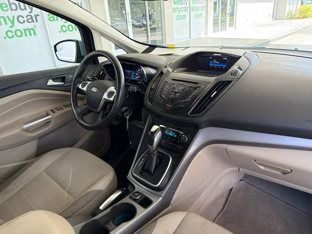 Used 2014 White Ford SE image 21