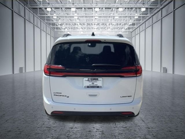 2025 Chrysler Pacifica Limited - Photo 4
