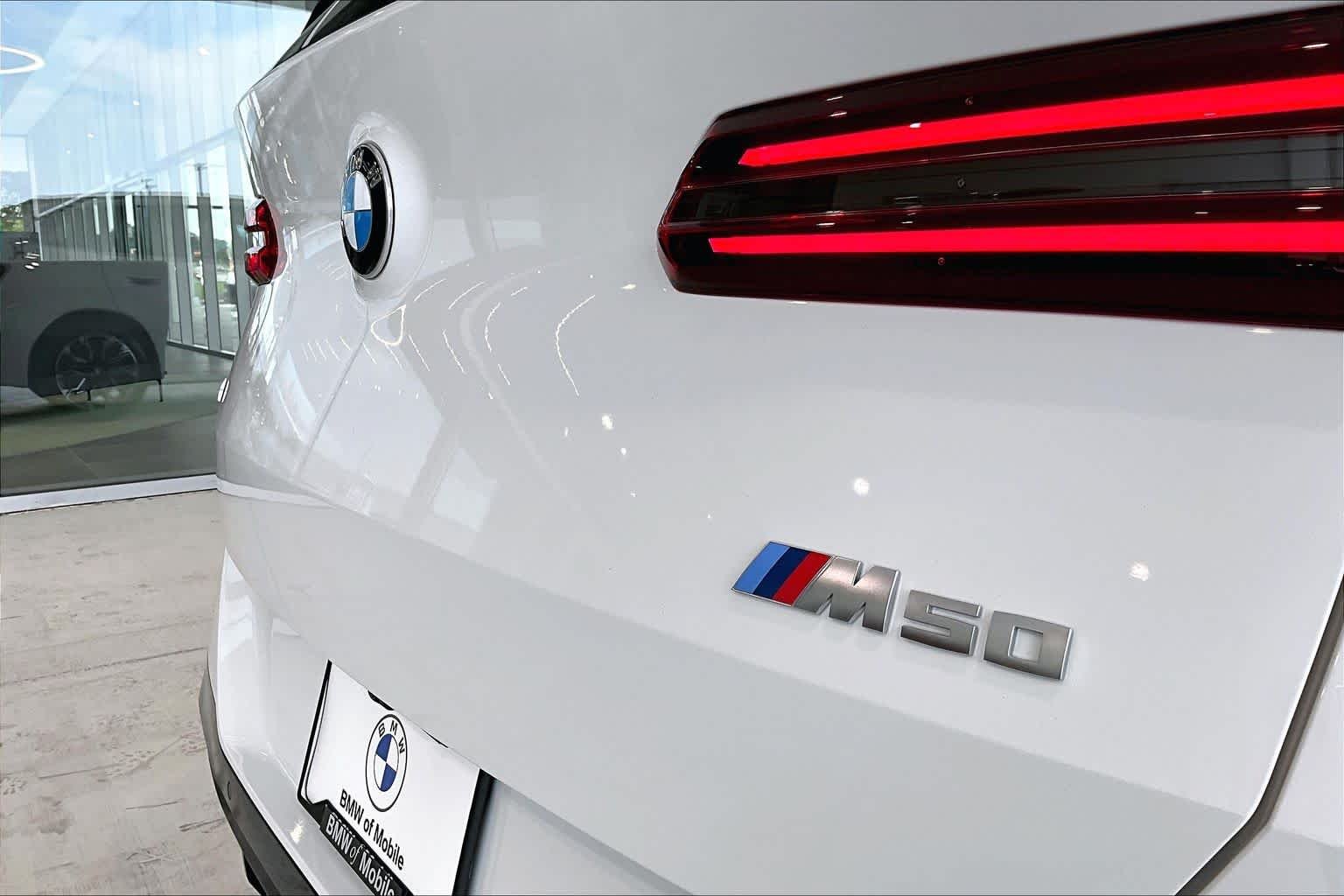 Certified Used 2026 Alpine White BMW M50 xDrive image 9