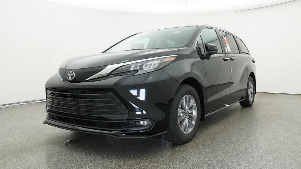 New 2026 Midnight Black Metallic Toyota XLE image 21