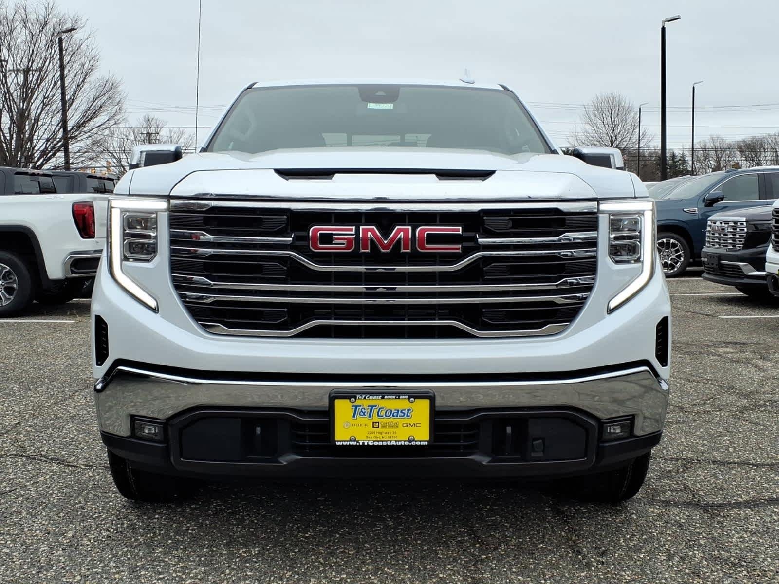 New 2026 Glacier White Tricoat GMC SLT image 2
