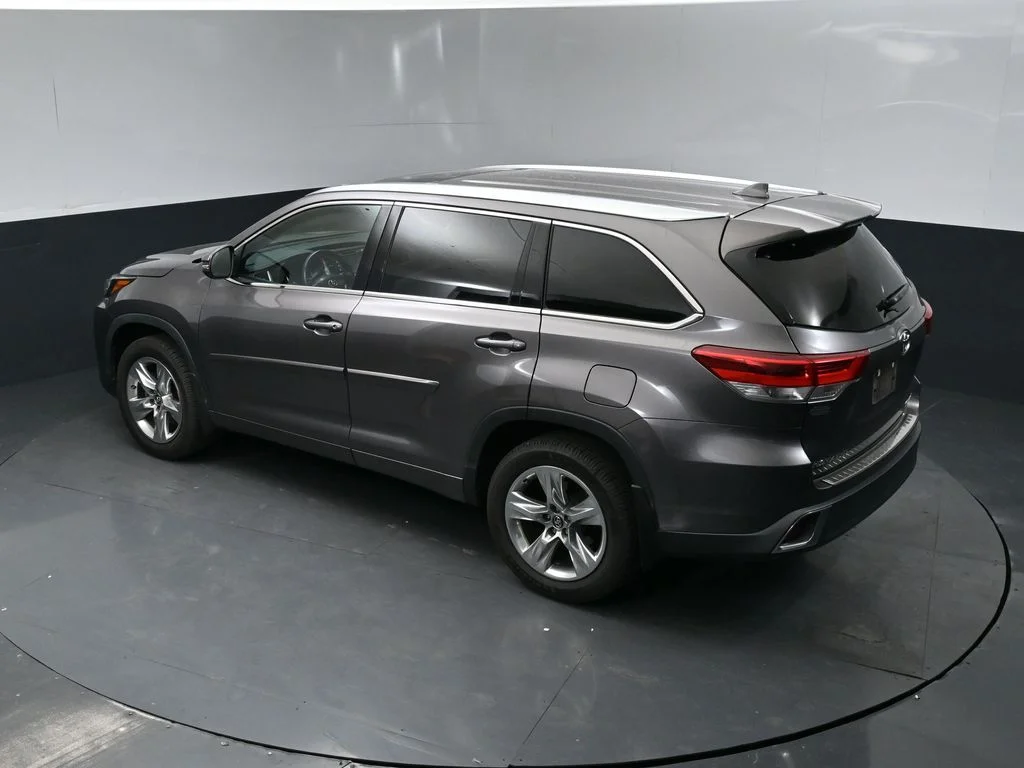 Certified Used 2019 Gray Toyota Limited image 16