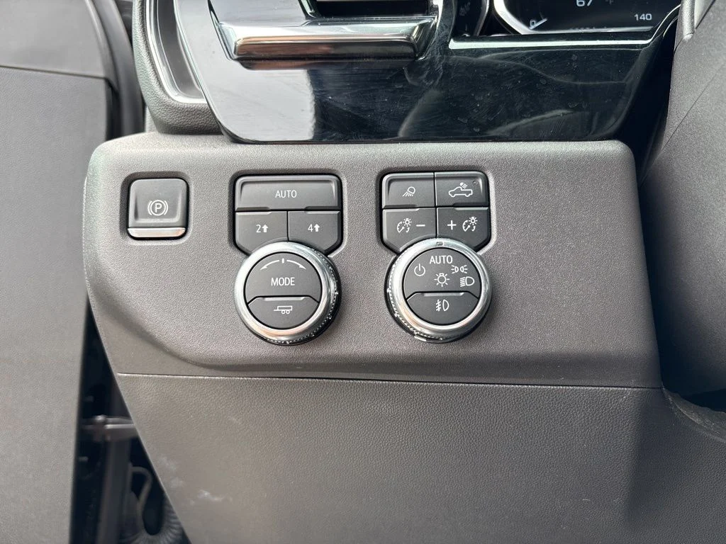 2024 GMC Sierra 1500 SLT - Photo 10